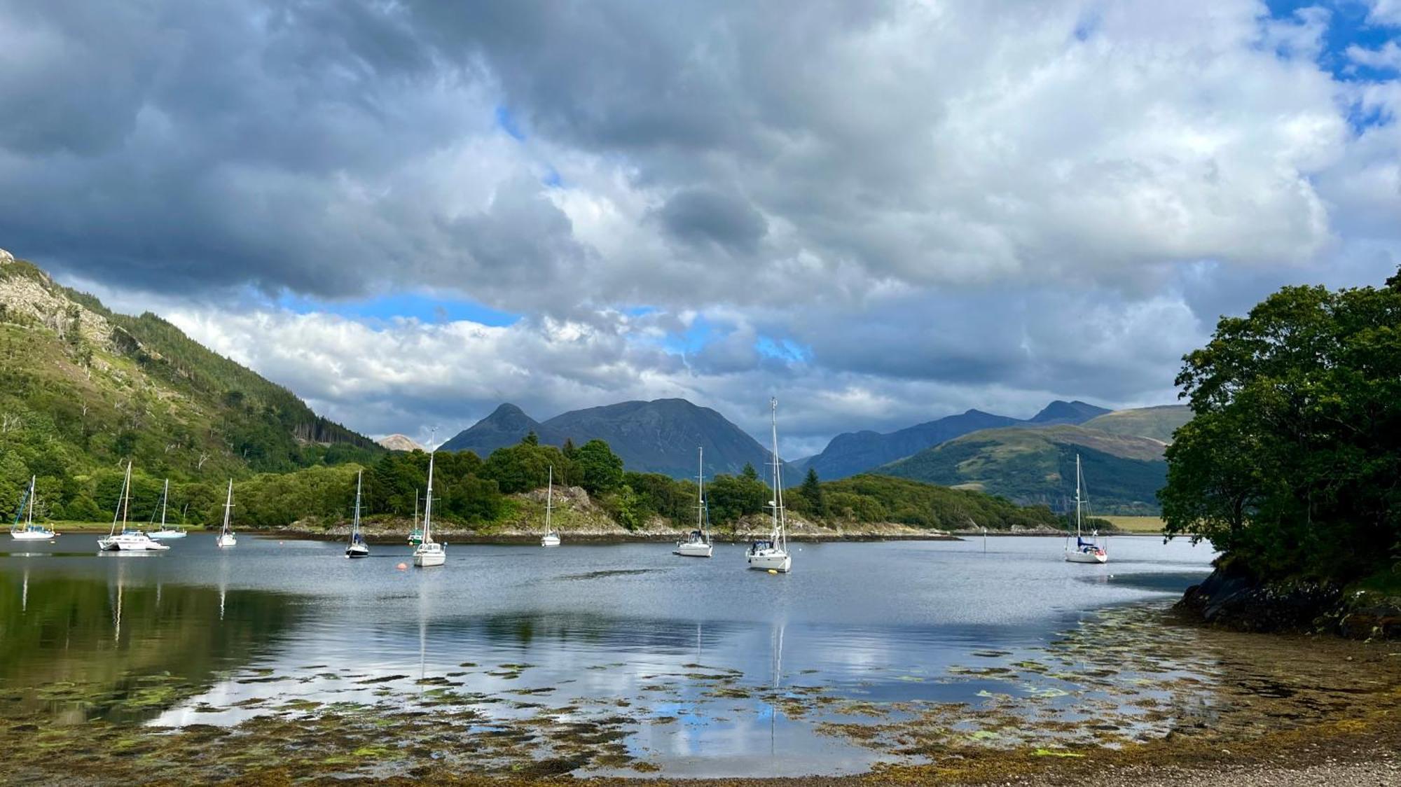 The Heronry Hideaway With Luxury Hot Tub Ballachulish Exteriör bild