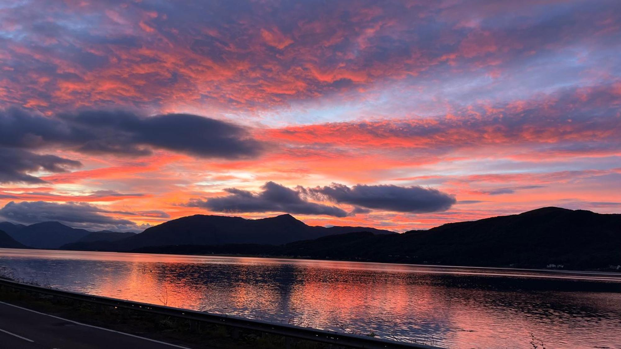 The Heronry Hideaway With Luxury Hot Tub Ballachulish Exteriör bild