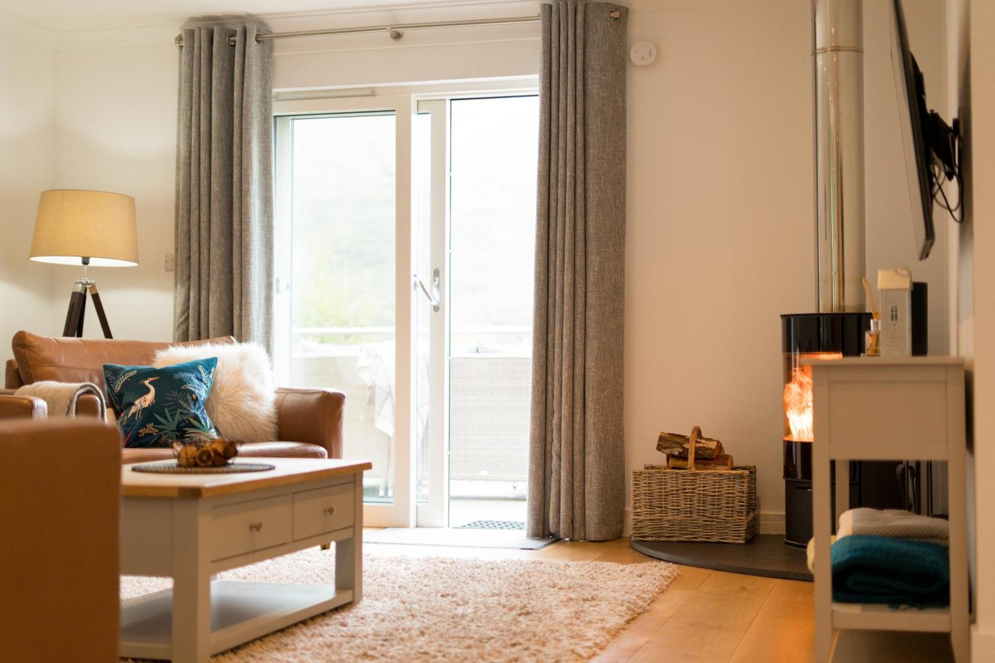 The Heronry Hideaway With Luxury Hot Tub Ballachulish Exteriör bild